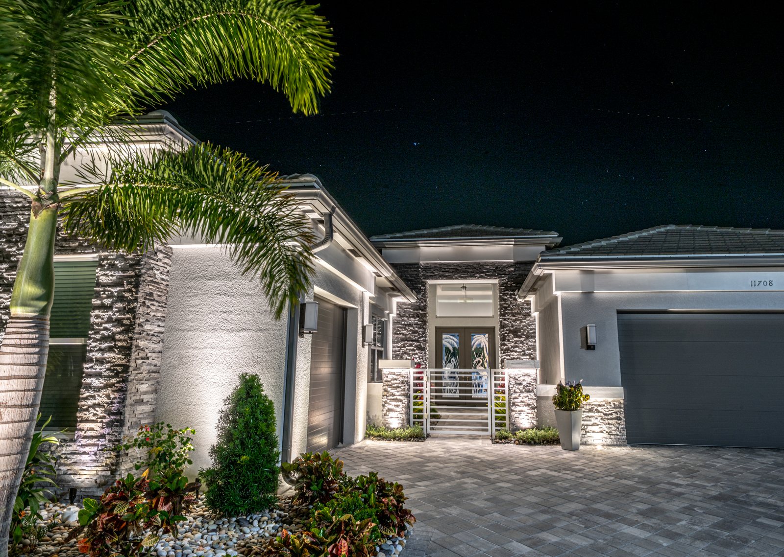Valencia Trails landscape lighting 5